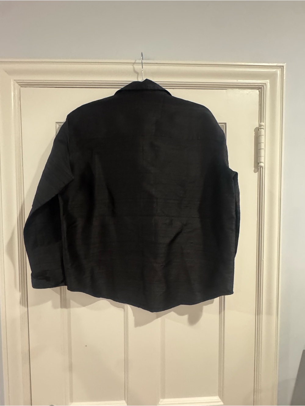 Classic Black Button-Down Shirt with Point Collar - Picture 7 of 7